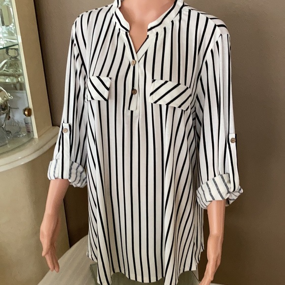 Blouse - Picture 3 of 7